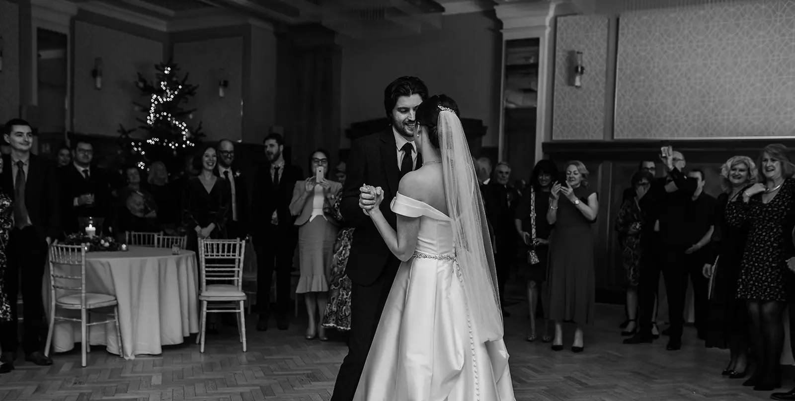 pelham house bride and groom first dance